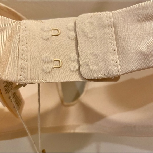 NWT Skims Wireless Form Square Neck Bra Size 34C in Sand - Picture 7 of 13
